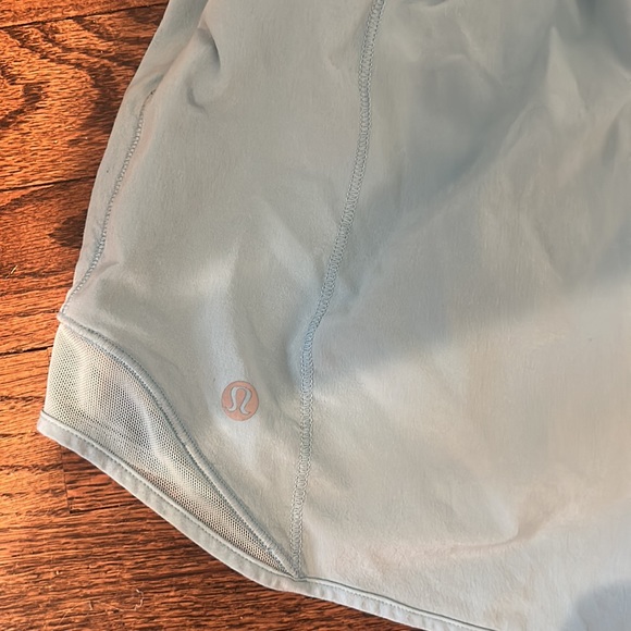 Lululemon hotty hot icing blue shorts - Picture 3 of 6